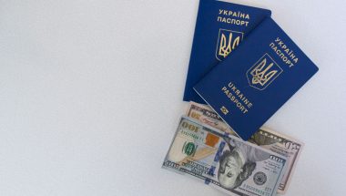 US Visa for French Citizens 2026: ESTA, Work Visas, E-2 Investor & Green Card Guide